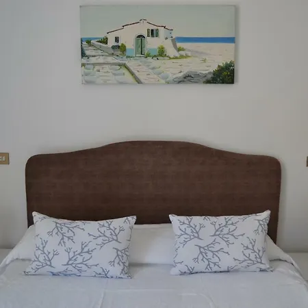 La Piccola *